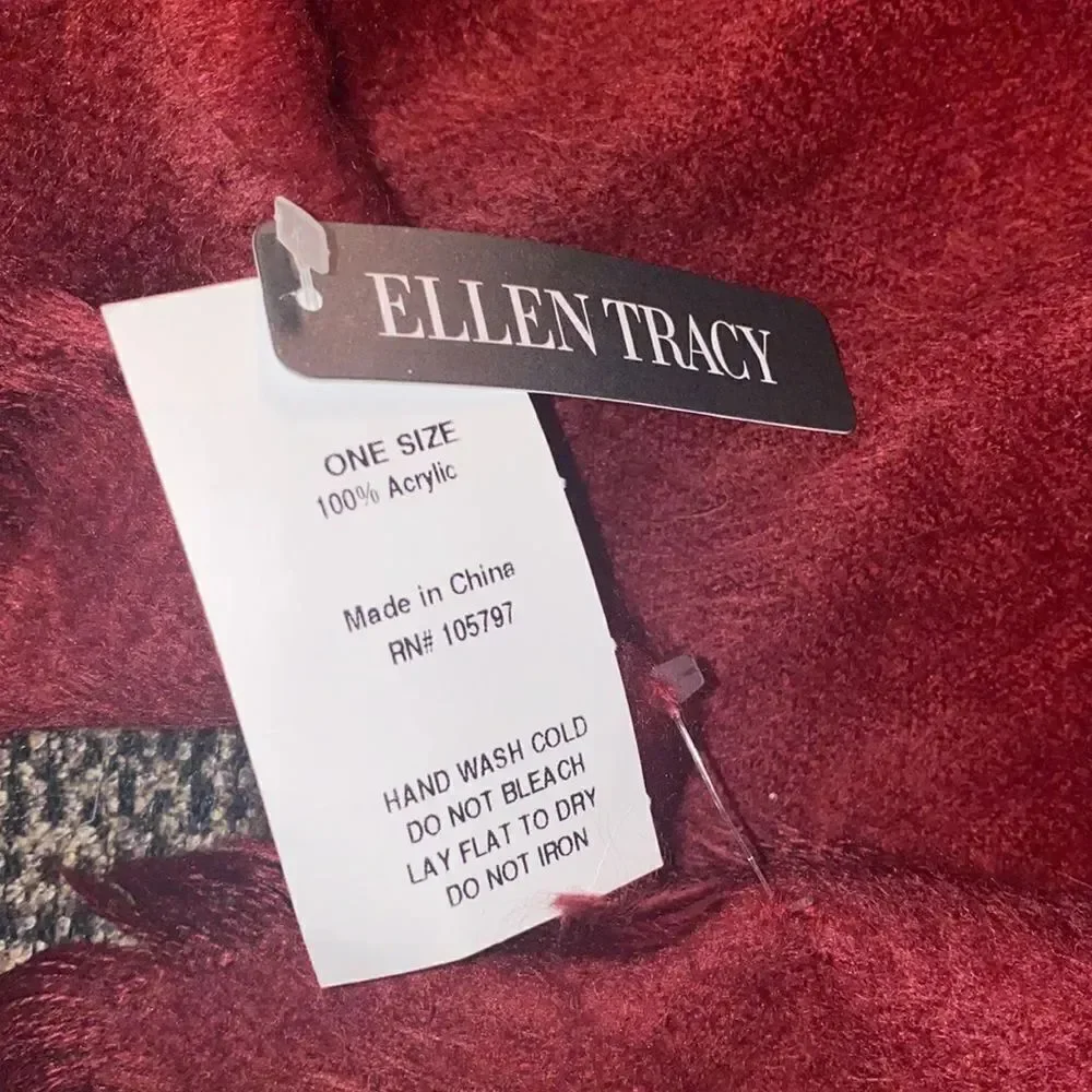 ✨Ellen Tracy Woven Ombre Ultra Soft Scarf✨